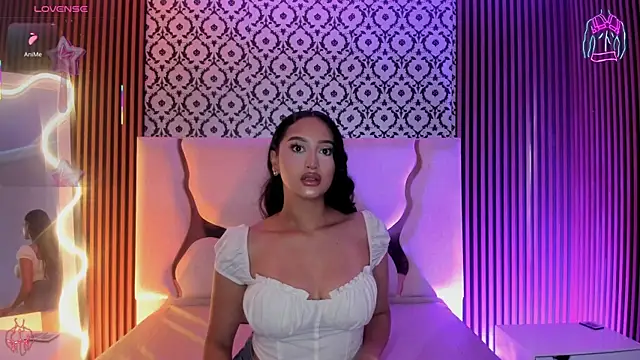 Snapshot of BEELLA_TAY1 chatting on 02.04.26 BEELLA TAY1 online show from 02.04.26