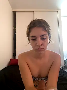 katiesxoxo3 online show from 10.14.25