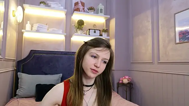 Snapshot of Kara_Kirby chatting on 04.19.26 Kara Kirby online show from 04.19.26