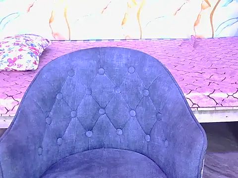 Snapshot of hii_tanisha chatting on 02.24.26 hii tanisha online show from 02.24.26