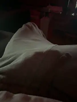 Snapshot of AlexGogo23 chatting on 12.14.25 AlexGogo23 online show from 12.14.25