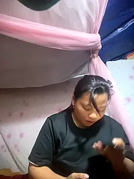 minyka online show from 10.19.25