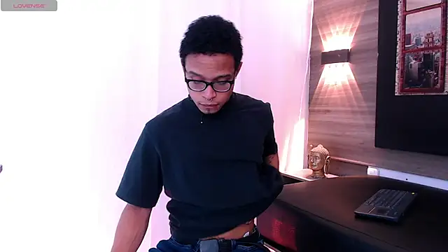 Snapshot of Jayden_Morris chatting on 01.10.26 Jayden Morris online show from 01.10.26