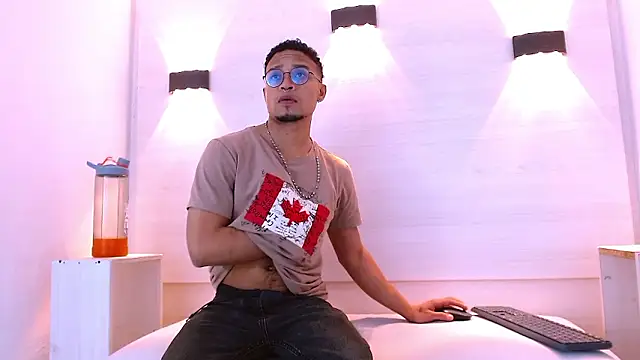 Snapshot of Jayden_Morris chatting on 01.14.26 Jayden Morris online show from 01.14.26