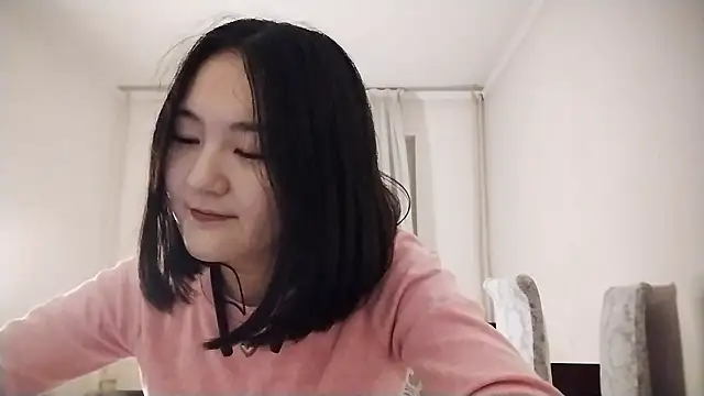 Lyndasilk online show from 10.29.25