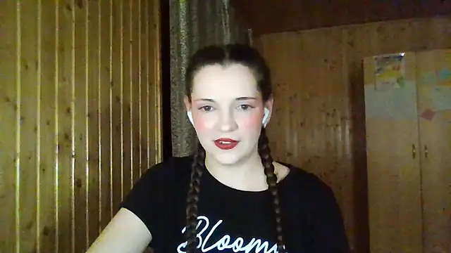 AmeliieLaFleur online show from 02.05.26