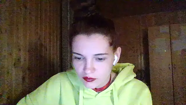 Snapshot of AmeliieLaFleur chatting on 05.08.26 AmeliieLaFleur online show from 05.08.26