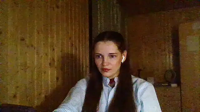 Snapshot of AmeliieLaFleur chatting on 05.13.26 AmeliieLaFleur online show from 05.13.26