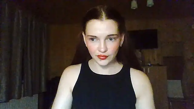 Snapshot of AmeliieLaFleur chatting on 07.28.26 AmeliieLaFleur online show from 07.28.26