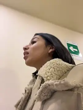 AlyssaRay online show from 03.25.26