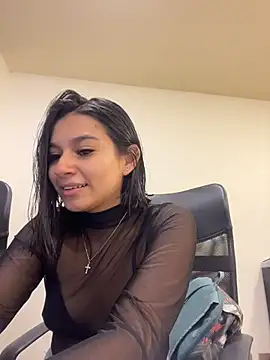 Snapshot of AlyssaRay chatting on 04.27.26 AlyssaRay online show from 04.27.26