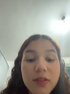 Snapshot of Eva_Dollhot chatting on 10.22.25 Eva Dollhot online show from 10.22.25