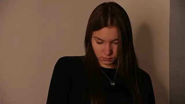 MarisaDewer online show from 10.13.25