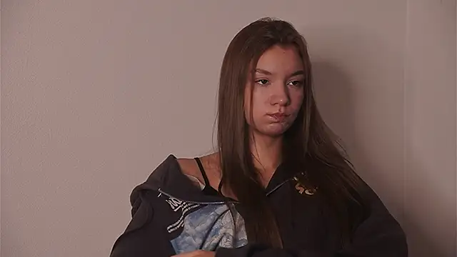 MarisaDewer online show from 10.14.25