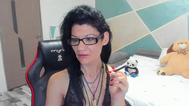 SweetSin40 online show from 04.05.26