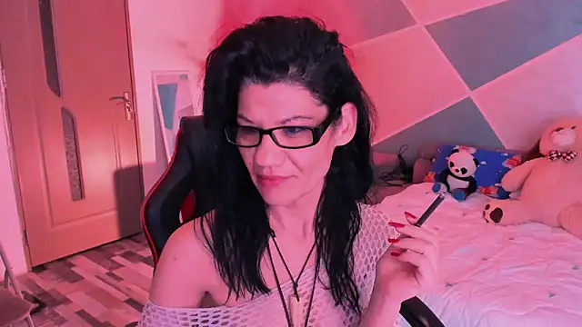 Snapshot of SweetSin40 chatting on 05.03.26 SweetSin40 online show from 05.03.26