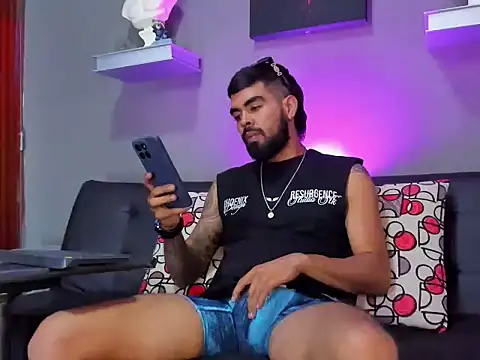 black kameron  online show from 11.04.25