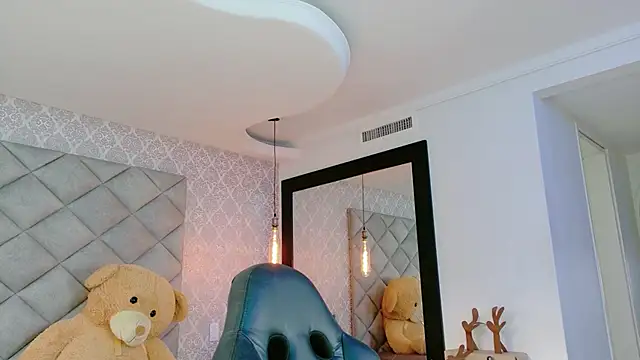 CARO ADAMS1 online show from 01.06.26