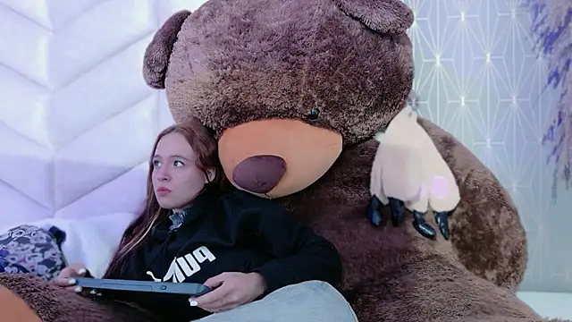 CARO ADAMS1 online show from 01.16.26