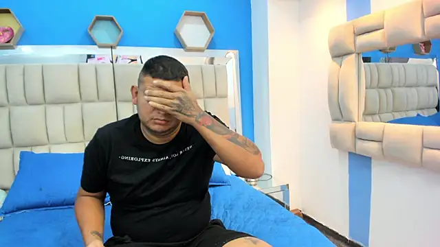 catalina and jhon online show from 10.23.25