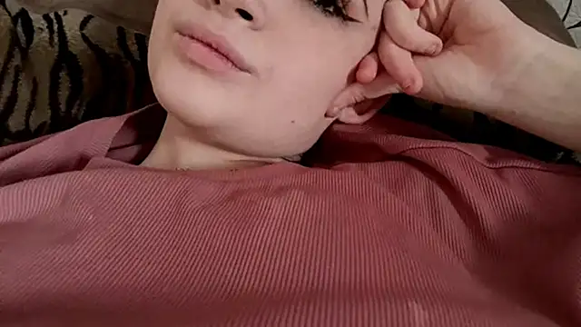 FrostNymph online show from 10.18.25