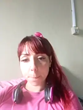 bAby be online show from 10.14.25