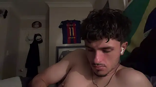 Snapshot of lolgotemhalol chatting on 10.16.25 lolgotemhalol online show from 10.16.25