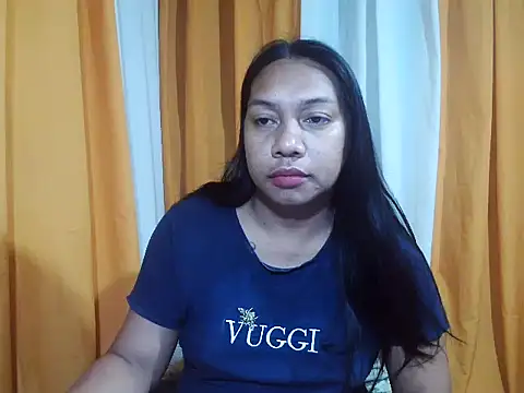 Snapshot of ellah_morenax chatting on 06.13.26 ellah morenax online show from 06.13.26