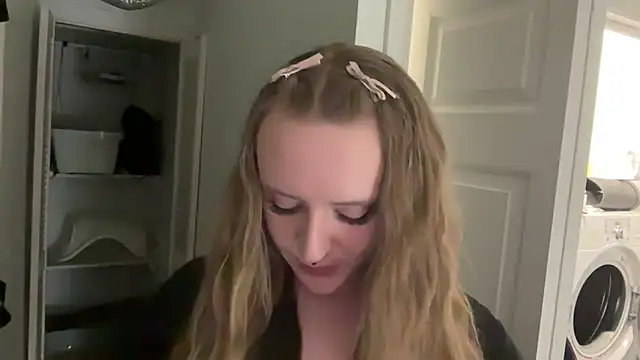 Snapshot of Pattyworld69 chatting on 12.01.25 Pattyworld69 online show from 12.01.25