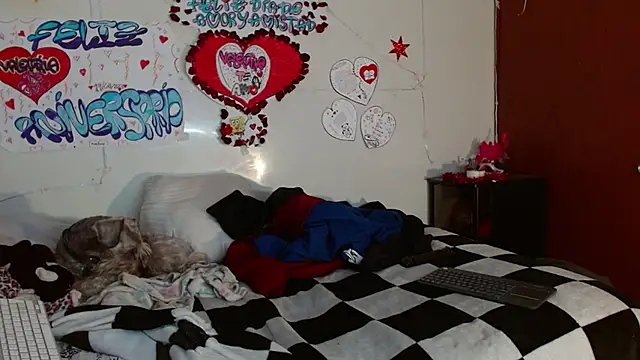 picante70  online show from 12.16.25