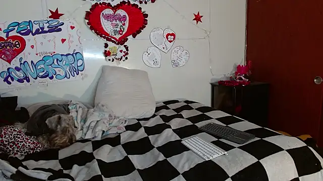 Snapshot of picante70_ chatting on 02.06.26 picante70 online show from 02.06.26