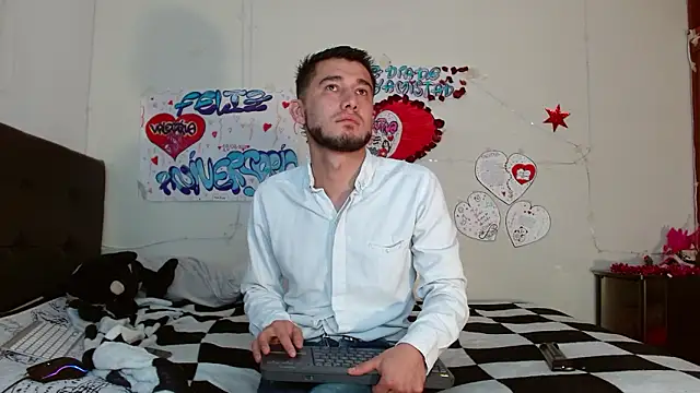 Snapshot of picante70_ chatting on 02.26.26 picante70 online show from 02.26.26