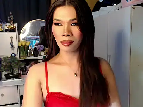 Snapshot of TashaTgirl chatting on 11.18.25 TashaTgirl online show from 11.18.25