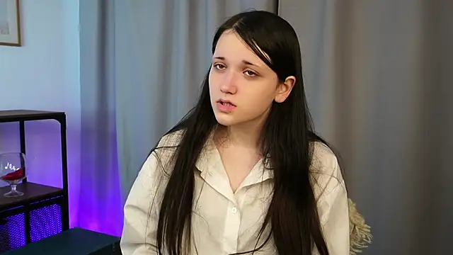 BrynnJune online show from 10.22.25