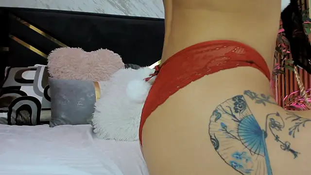 Snapshot of amara_seli chatting on 12.03.25 amara seli online show from 12.03.25