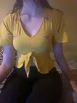 KittieCreme online show from 12.05.25