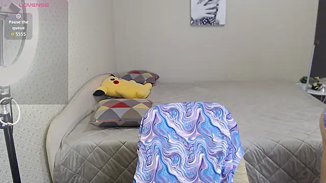 beautiful moon3 online show from 04.14.26