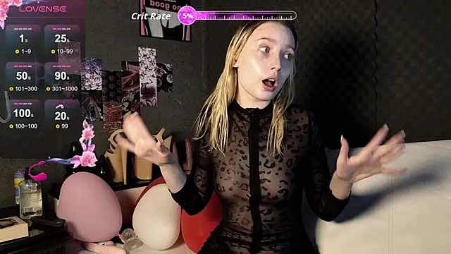 Snapshot of Fluffy_Cloude chatting on 04.23.26 Fluffy Cloude online show from 04.23.26