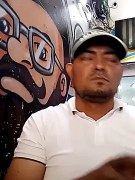 Snapshot of sexyandres_23 chatting on 04.14.26 sexyandres 23 online show from 04.14.26