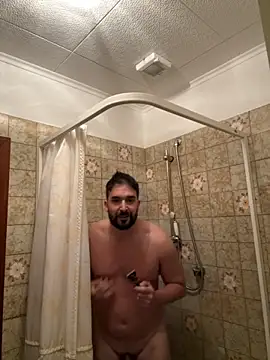 Snapshot of ReDiBastoni90 chatting on 10.15.25 ReDiBastoni90 online show from 10.15.25