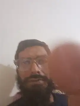 Snapshot of Memonsait1 chatting on 12.13.25 Memonsait1 online show from 12.13.25