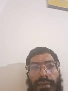 Snapshot of Memonsait1 chatting on 12.17.25 Memonsait1 online show from 12.17.25