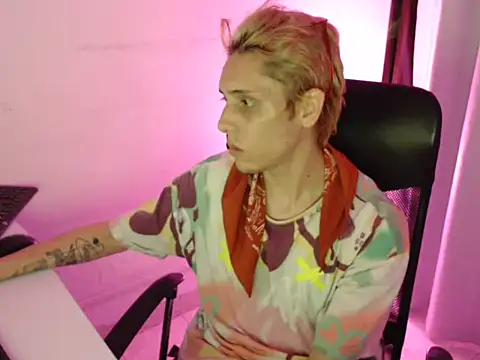 KingSuccubus online show from 10.17.25