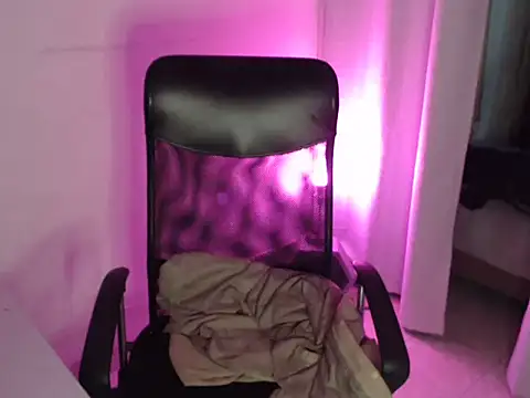 KingSuccubus online show from 10.17.25