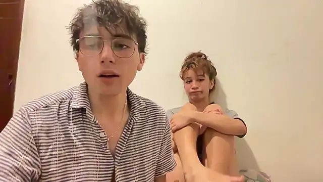 Snapshot of pablo434546 chatting on 11.16.25 pablo434546 online show from 11.16.25