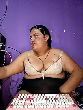 Snapshot of natt-bigass chatting on 05.02.26 natt-bigass online show from 05.02.26