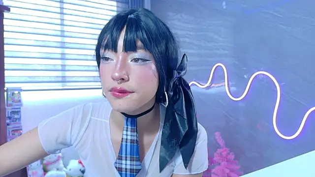 Naaomi cute online show from 12.19.25