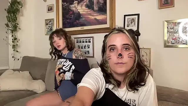 Snapshot of lill_daddysgirl chatting on 11.01.25 lill daddysgirl online show from 11.01.25