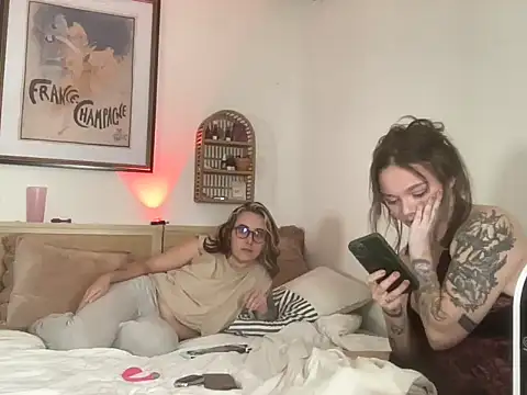 Snapshot of lill_daddysgirl chatting on 11.13.25 lill daddysgirl online show from 11.13.25