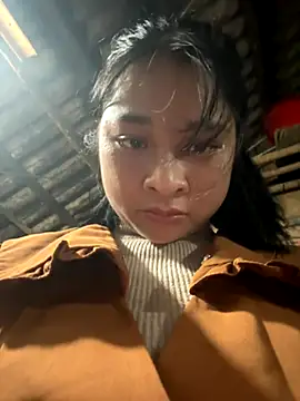 Linh-xxx online show from 11.10.25